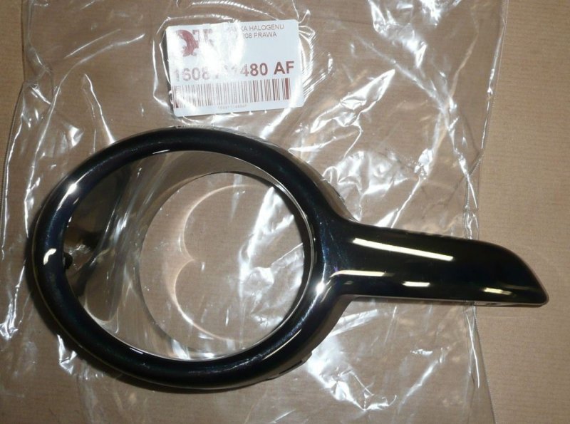 Cadre de phare antibrouillard Peugeot 208 droit, 1608111480, 