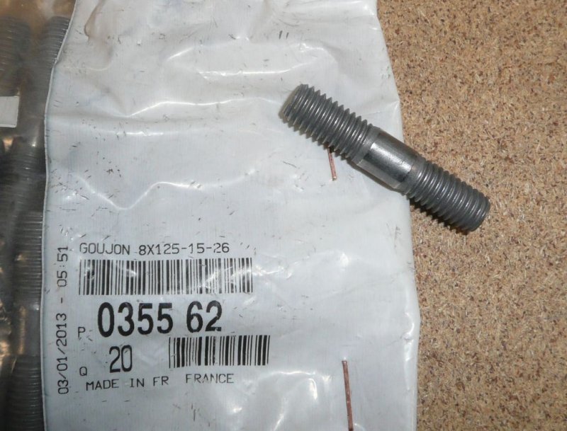 Boulon du collecteur d'échappement Citroën Xantia II, 0355.62, 035562