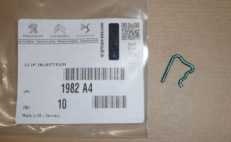 Agrafe d'injecteur, 1982.A4, 1982A4
