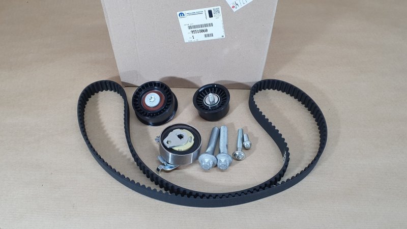 Pièce d’origine – kit de distribution pour Opel ASTRA H 1.8  , 95518060