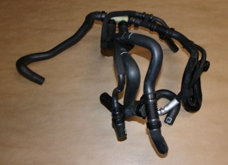 Original  Conduit d'eau Renault Clio III 1.5DCI , 8200905852