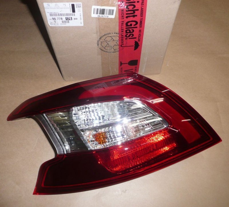 Original Phare De Voiture Gauche Arrière Peugeot 308 13-17 , 9677817680