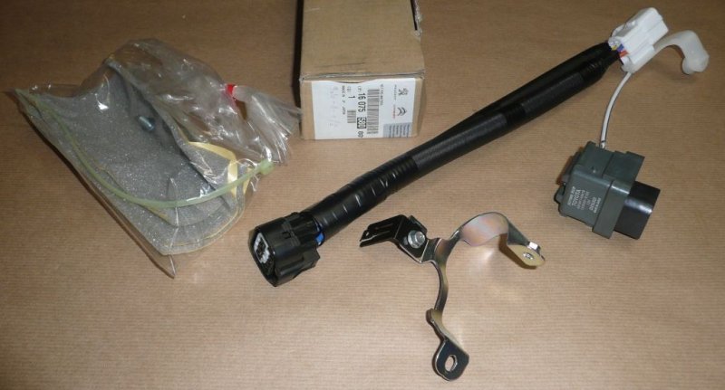 RELAIS AVEC FAISCEAU CYLINDRE C1, PREMIER 107 ,  1607558080