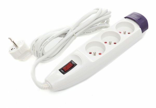 Przedłużacz 5m 3gniazda KD4012