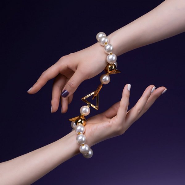 Upko Moist Eyes Pearl Bracelet / Handcuffs - perłowe bransoletki na ręce