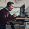 Zestaw słuchawkowy Bluetooth HP Poly Voyager Focus 2 with charge stand Headset USB-A 77Y86AA