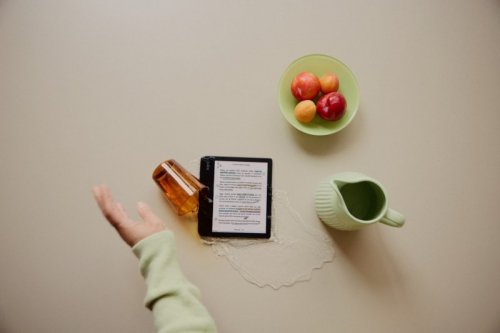 Ebook Kobo Libra Colour 7&quot; E-Ink Kaleido 3 32GB WI-FI Black