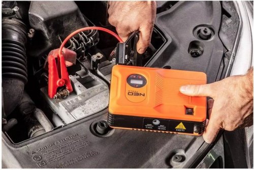 Urządzenie rozruchowe Neo Tools &quot;Jumpstarter&quot;, power bank 14Ah, kompresor 3.5 bar, latarka