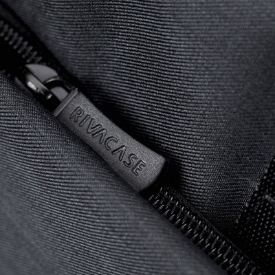 Rivacase Biscayne 39,6 cm (15.6&quot;) Obudowa na messenger Czarny