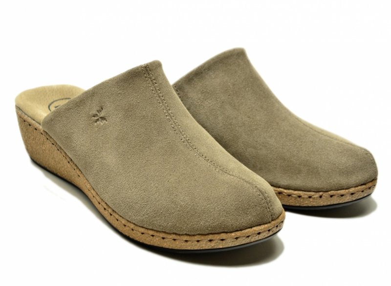 Klapki skóra 38 taupe FILIPPO 7567 skórzane na koturnie zamsz