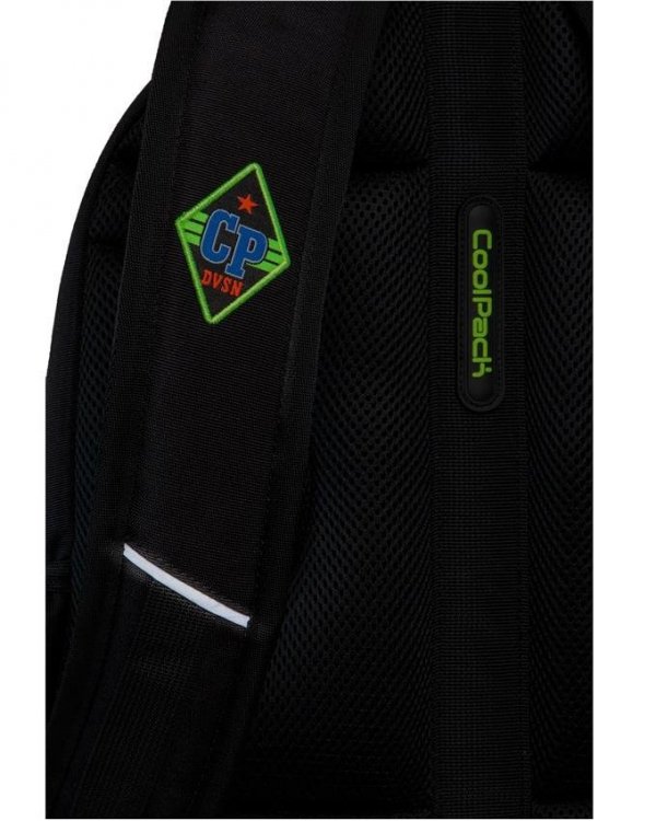 Czarny Plecak CP CoolPack z Naszywkami Młodzieżowy [B24055]
