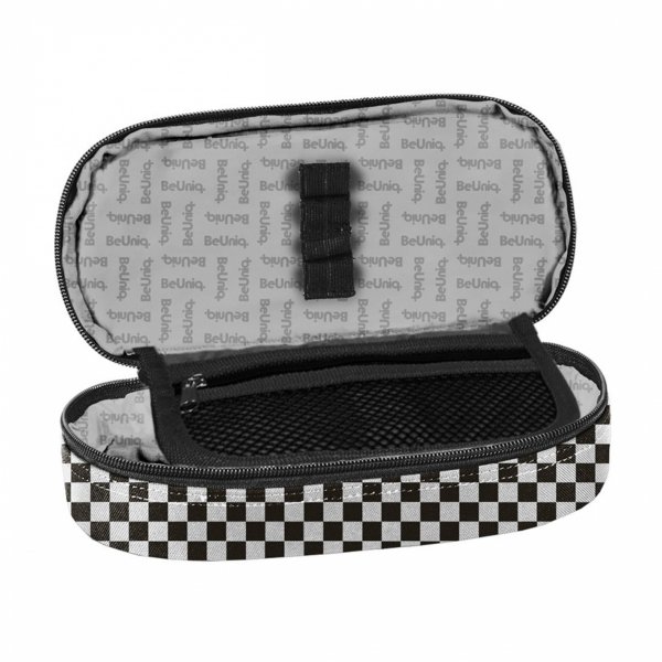 PIÓRNIK SZACHOWNICA CZARNY ETUI SZKOLNY USZTYWNIANY MŁODZIEŻOWY Z KLAPKĄ