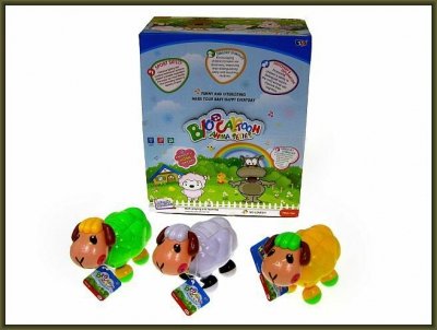 PROMO Owca chodząca plast. 16cm św/dźw p6 231-6/cena za 1szt.