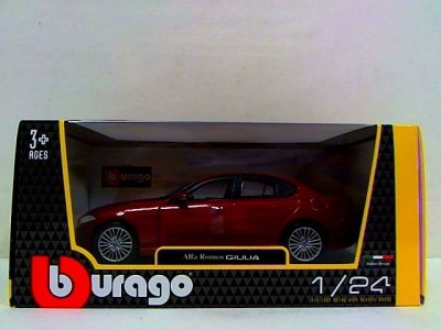 BBU BBU 1:24 Alfa Romeo Giulia 2016 Red 21080RD