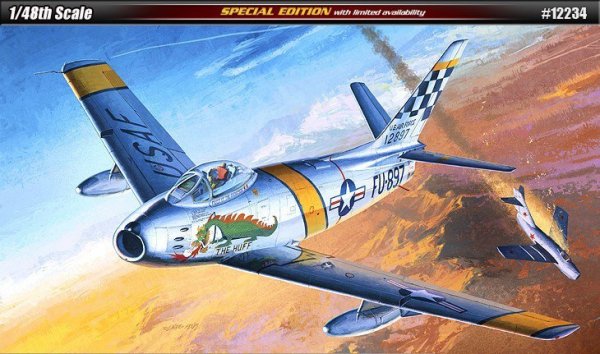 Academy Model plastikowy U.S. Air Force F-86F THE HUFF 1/48