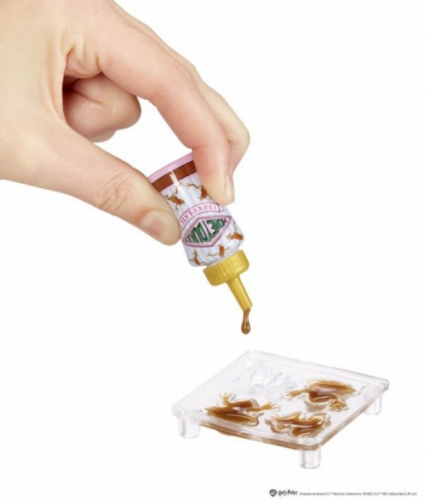MGA Figurki Miniverse Make It Mini Harry Potter Honeydukes Display 15 sztuk