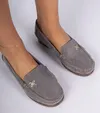 Szare mokasyny damskie na koturnie z ekozamszu Sarimi