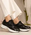 Czarne sneakersy damskie sportowe z brokatem Bakari
