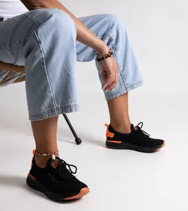 Czarne materiałowe sneakersy damskie CROSS JEANS