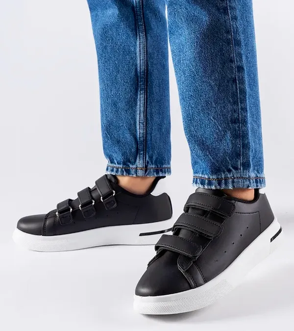 Czarne sneakersy zapinane na rzepy Paré - biała podeszwa
