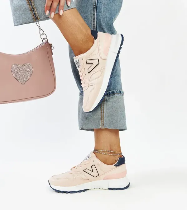 Różowe sneakersy na grubszej podeszwie Olonio