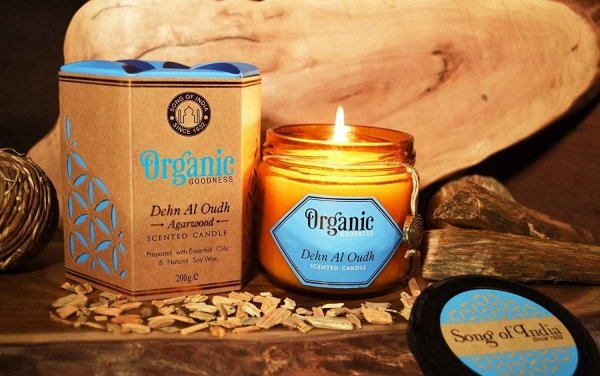 Oudh Agarwood Soy Candle with Essential Oil, 200g
