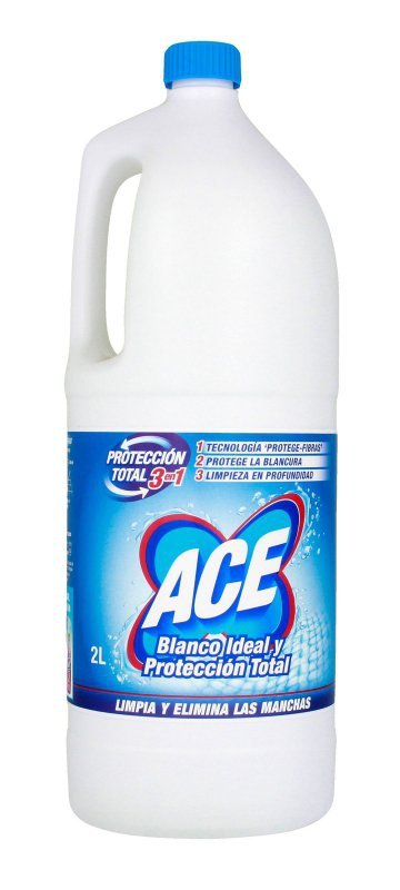 P&G ACE WYBIELACZ 2L NIEB.  Regular&