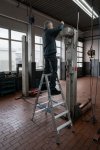 Drabina dwustronna ze stopniami R13 KRAUSE 2x7 stopnie 136176