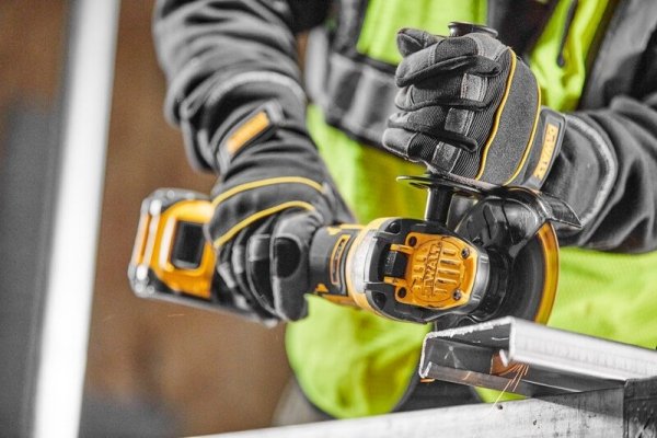 Akumulatorowa szlifierka kątowa DeWalt DCG409NT 18V 125mm  XR FELXVOLT