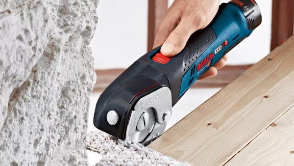 Akumulatorowe nożyce uniwersalne Bosch GUS 12V-300 Professional 2x2.0Ah