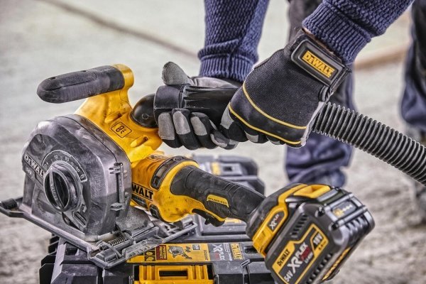 Akumulatorowa bruzdownica DeWALT DCG200T2 2x6.0Ah 54V XR FLEXVOLT 