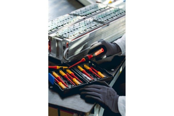 Zestaw wkrętaków izolowanych VDE 13szt. Hogert HT1S997