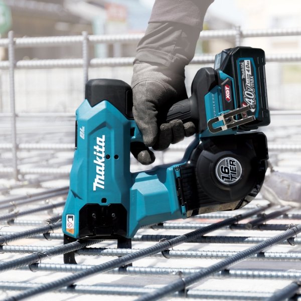 Akumulatorowa wiązarka do zbrojeń Makita TR001GZ 40V XGT