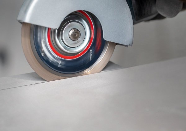 Diamentowa tarcza tnąca Bosch EXPERT HardCeramic 125 x 22,23 x 1,4 x 10 mm