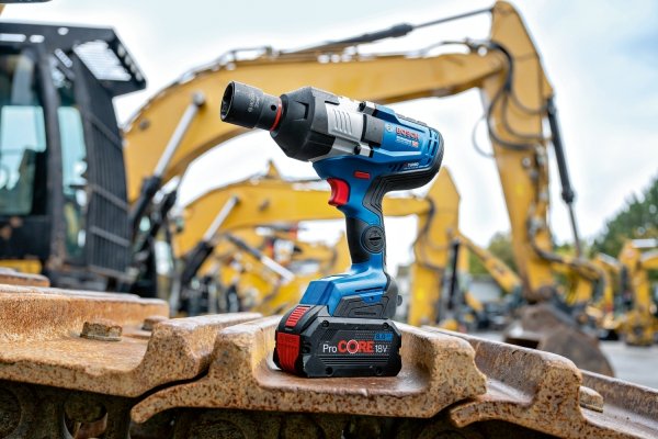 Akumulatorowy klucz udarowy Bosch Professional GDS 18V-1600 HC