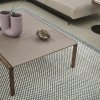 Muuto COUPLE Stolik Kawowy z Ceramicznym Blatem 84x40 cm / Ciemny Dąb - Blat Gładki Piaskowy Sand