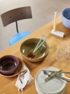 Komplet sztućców Mano marki Hübsch w eleganckim wykończeniu szczotkowanej stali