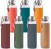 black+blum GOOD Szklana Butelka na Wodę 600 ml w Pokrowcu - Grafitowa