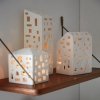 Kähler URBANIA Świecznik Tealight - Domek Biały - Church 