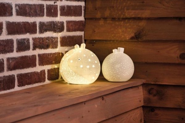 Rader CHRISTMAS Świąteczny Lampion LED z Porcelany - Biała Kula z Prezentami