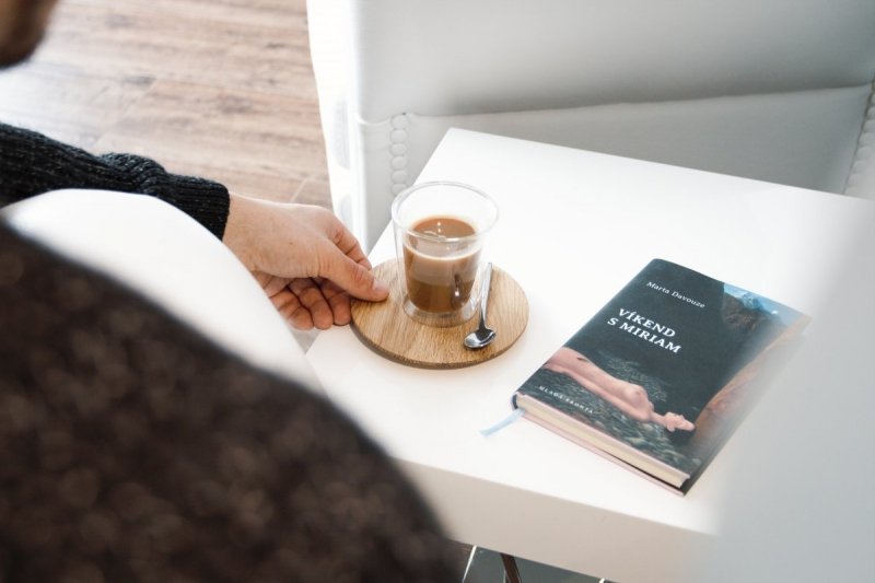 Clap Design CIRCLE Szklanka Termiczna z Drewnianym Spodkiem i Magnetyczną Łyżeczką / Zestaw do Kawy Espresso 80 ml