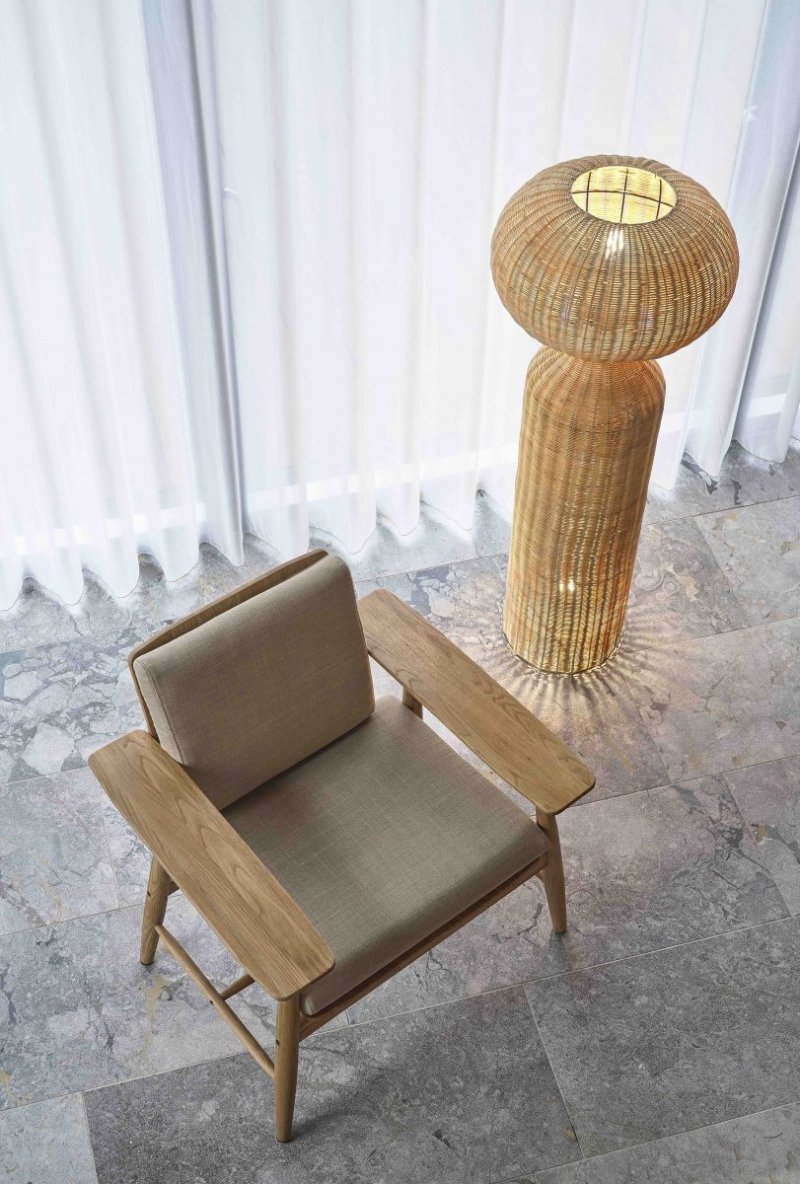 Villa Collection BODO Fotel Tapicerowany / Rama Dąb Olejowany