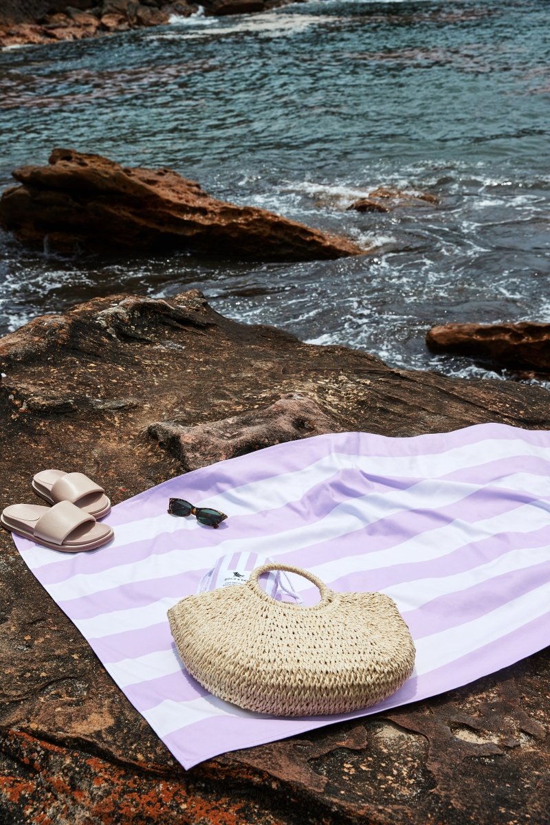 Dock &amp; Bay CABANA Szybkoschnący Ręcznik Plażowy 160x90 cm / Lombok Lilac