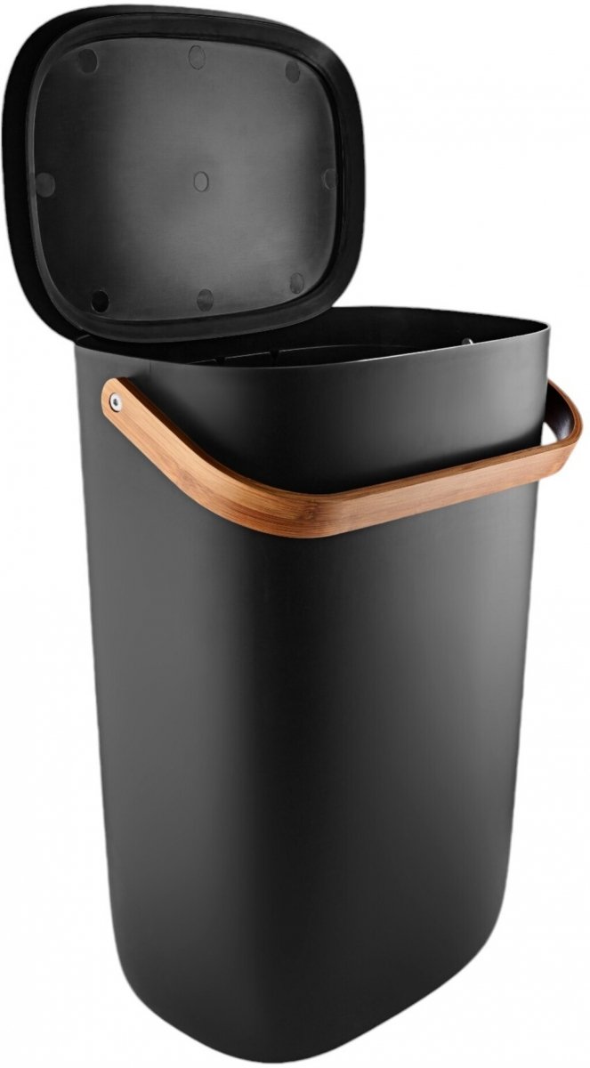 Kosz na śmieci Reflect Eva Solo 33 l w czarnym kolorze
