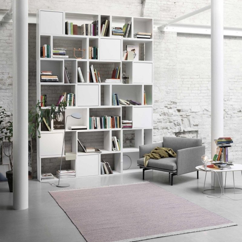 Muuto OUTLINE Fotel - Czarna Skóra / Czarne Nogi