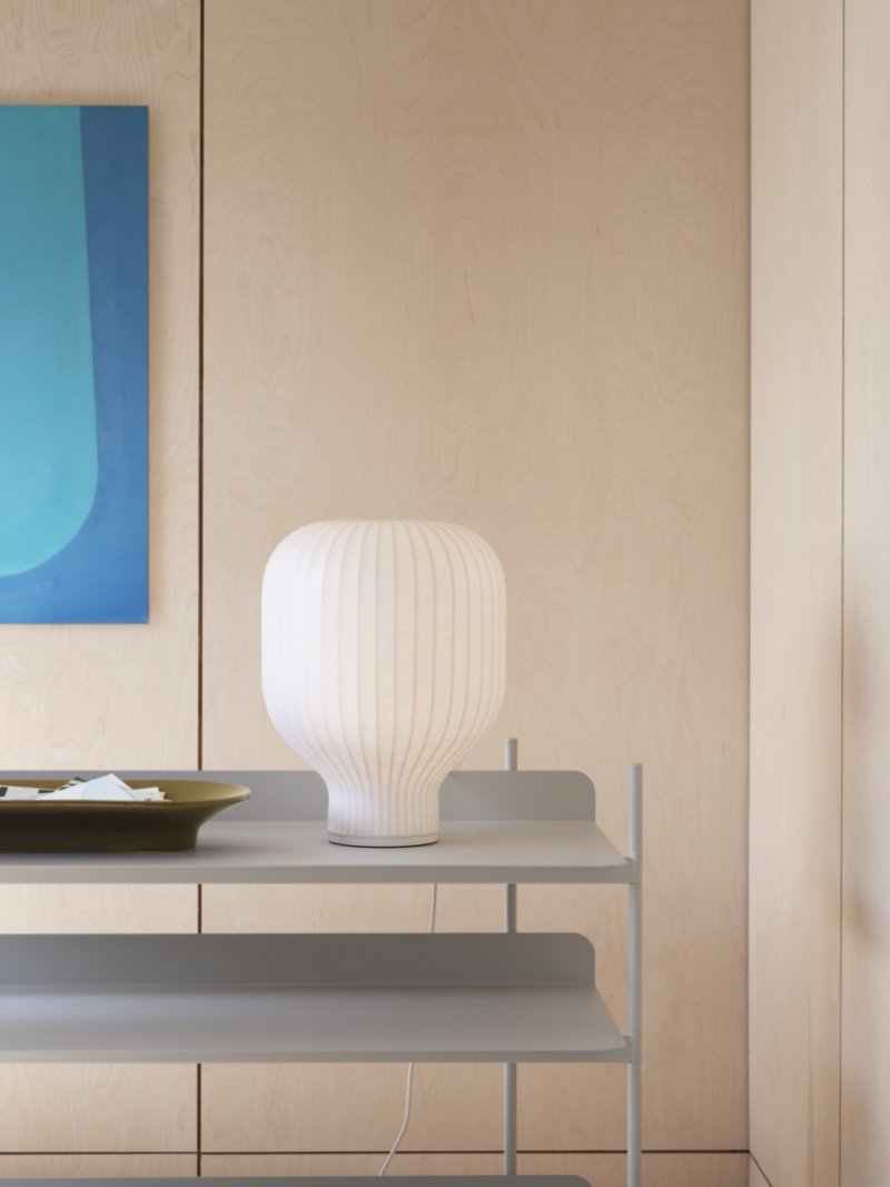 Muuto STRAND Lampa Stołowa / Biała