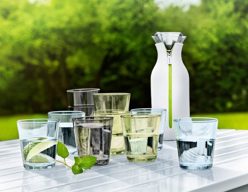 Eva Solo SERVING Karafka Lodówkowa 1,0 l z Pokrowcem - Dzianina Neoprenowa Jasnoszara