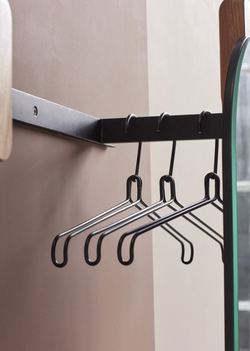 Andersen Furniture MULTI Ścienny Wieszak na Ubrania z Lustrem