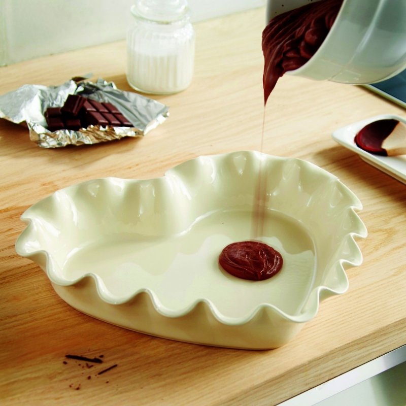 Emile Henry URBAN COLORS Ceramiczna Forma do Ciasta Serce - Kremowa