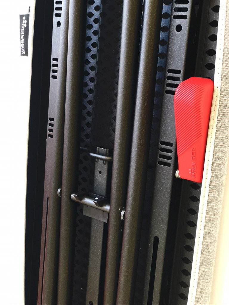 Rolser K-TRES Deska do Prasowania / Czarno-Biała w Paski